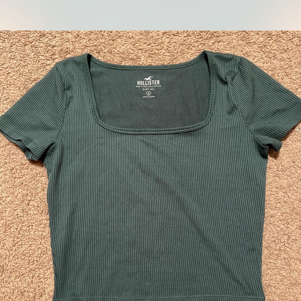 Hollister Fitted Green Short Sleeve Tee